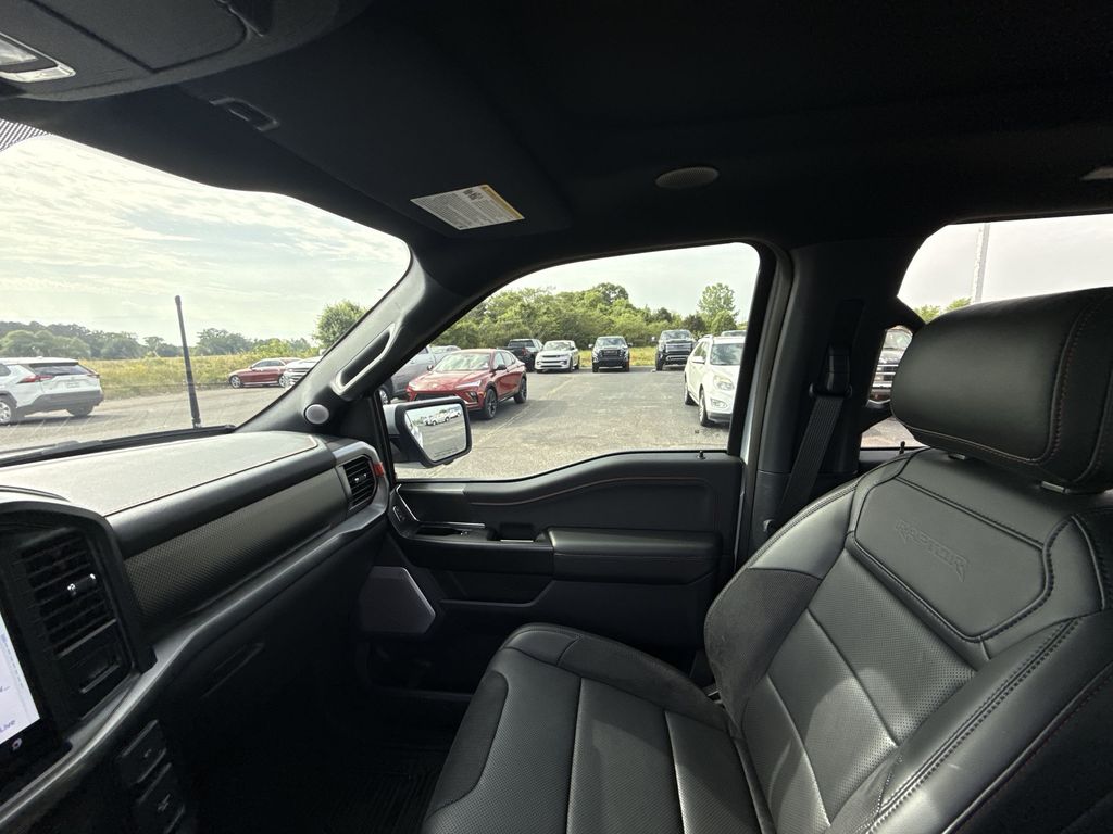 2025 Ford F-150 Raptor - Photo 26