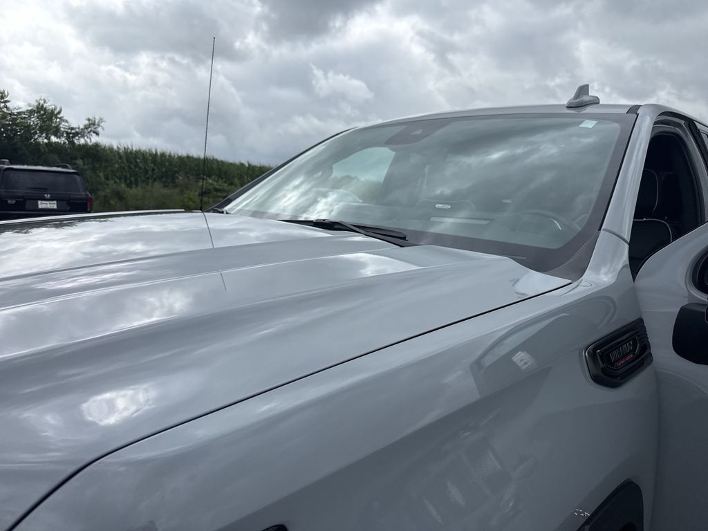 2025 GMC Sierra 1500 AT4X - Photo 37