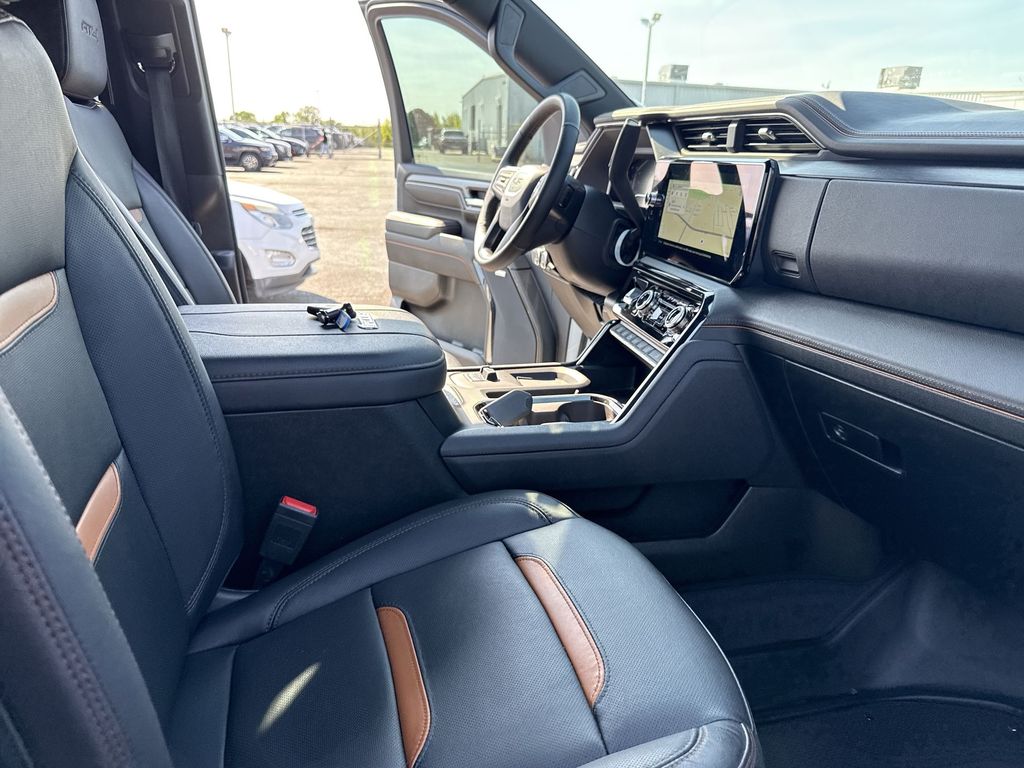 2024 GMC Sierra 2500HD AT4 - Photo 35