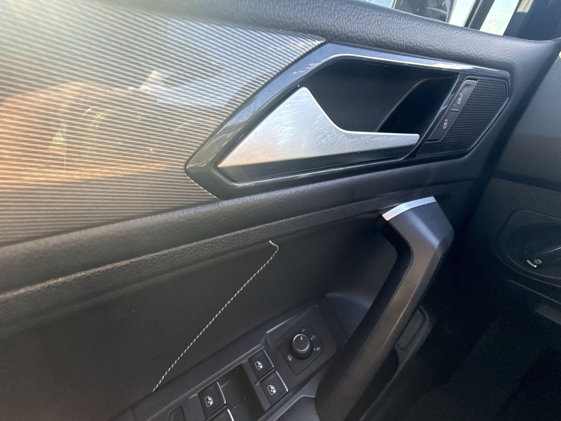 2024 Volkswagen Tiguan SE - Photo 30
