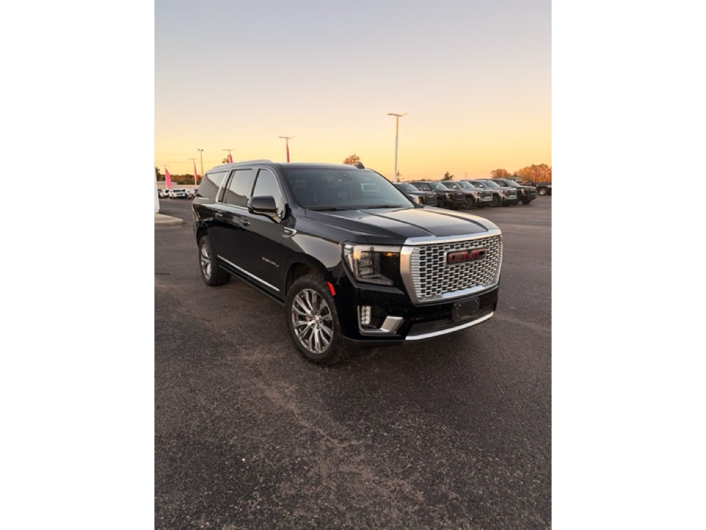Used 2021 GMC Yukon XL Denali SUV