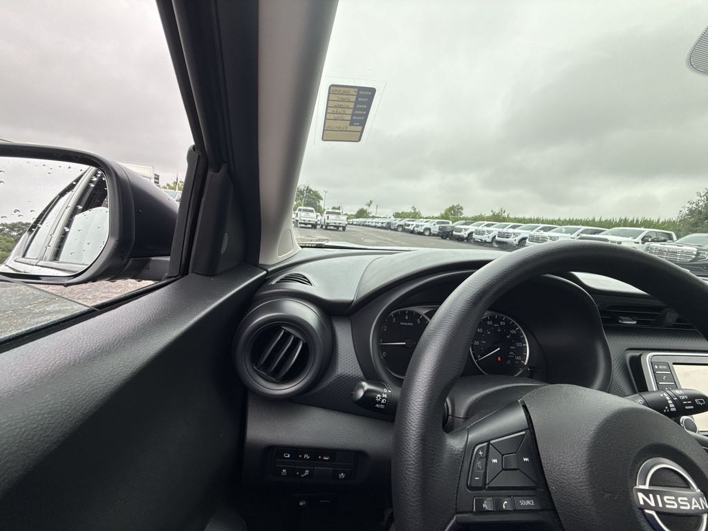 2024 Nissan Kicks S - Photo 24