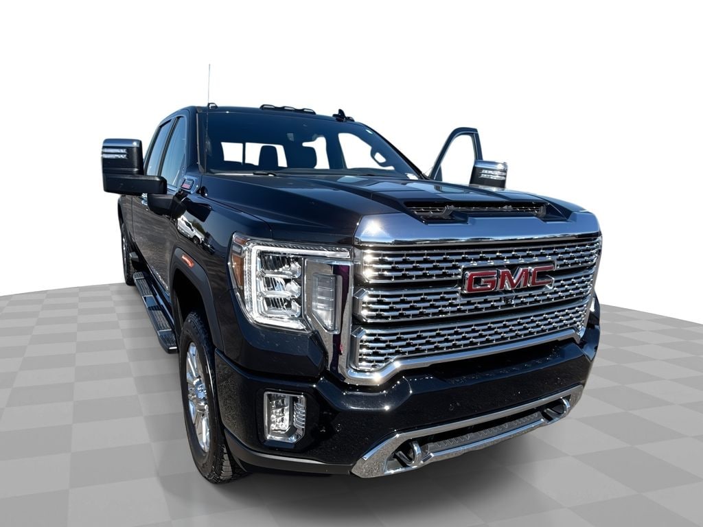 2022 GMC Sierra 4WD Crew Cab Standard Box Denali's photo