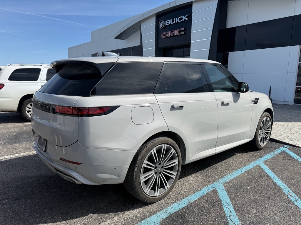 Used 2025 Land Rover Range Rover Sport P400 Dynamic SE SUV