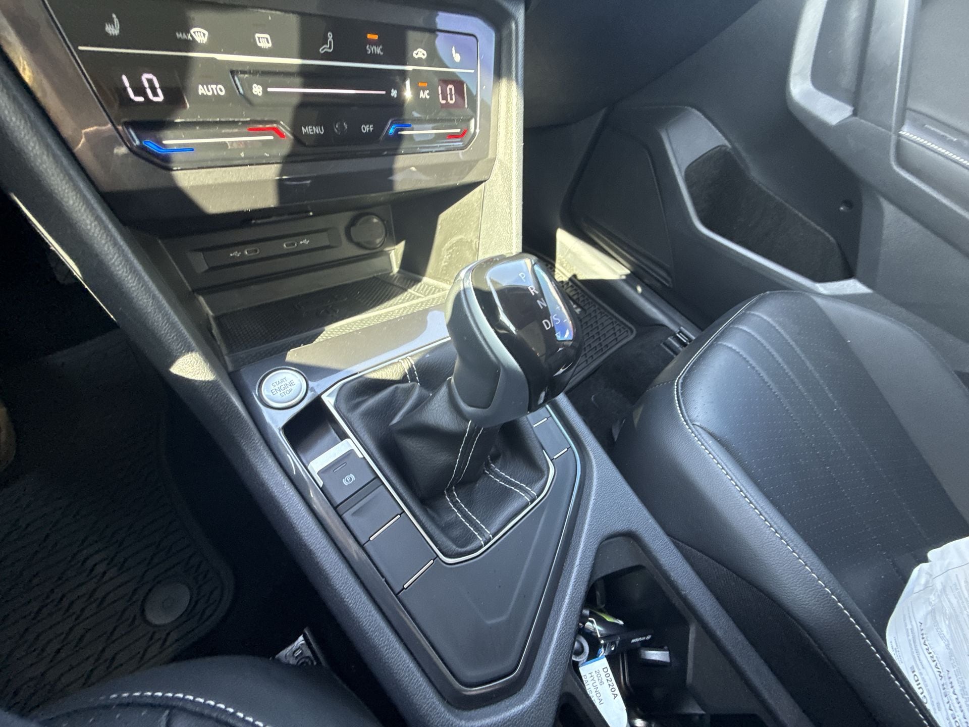 2024 Volkswagen Tiguan SE - Photo 22