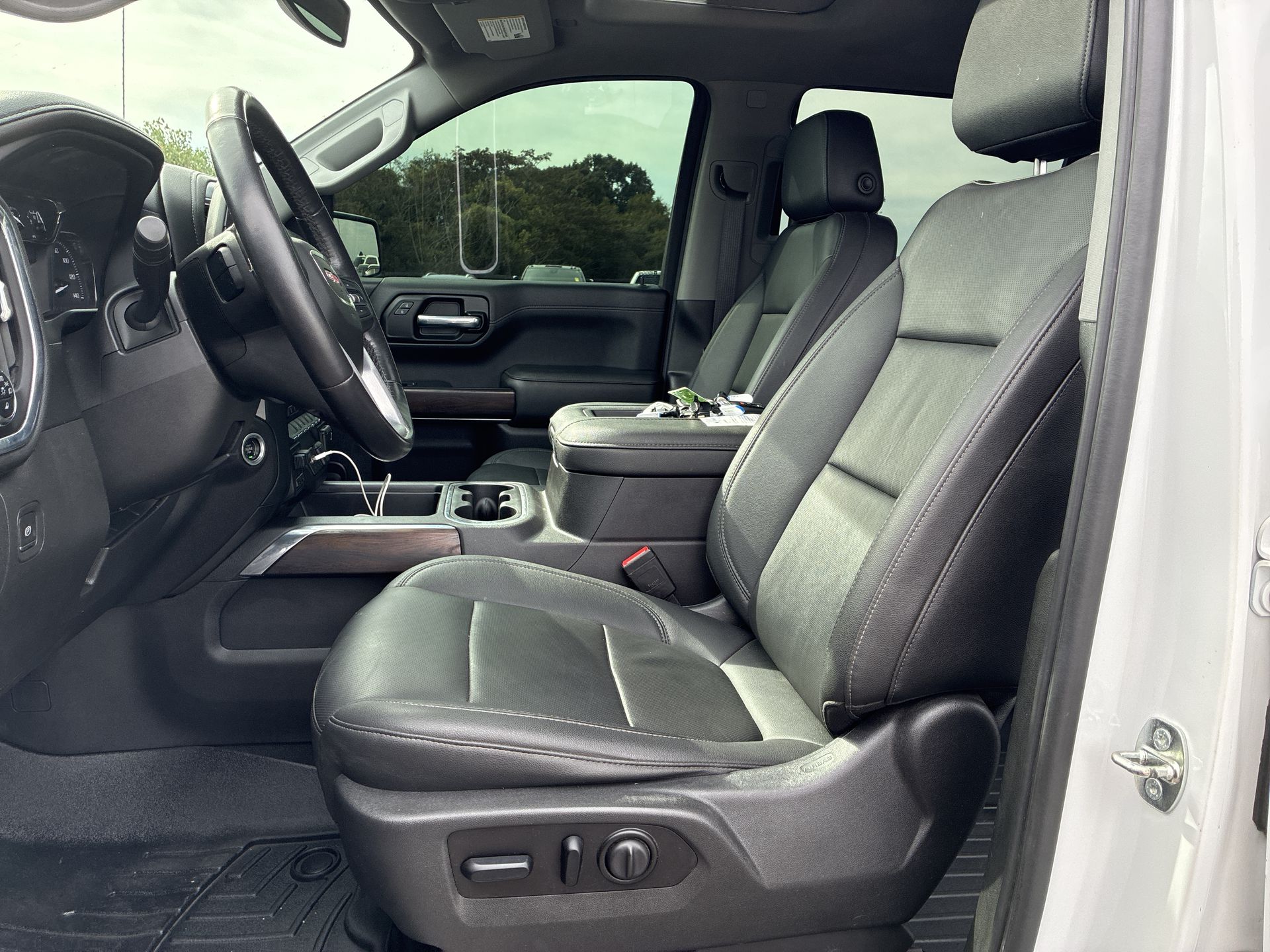2021 GMC Sierra 1500 SLT - Photo 26