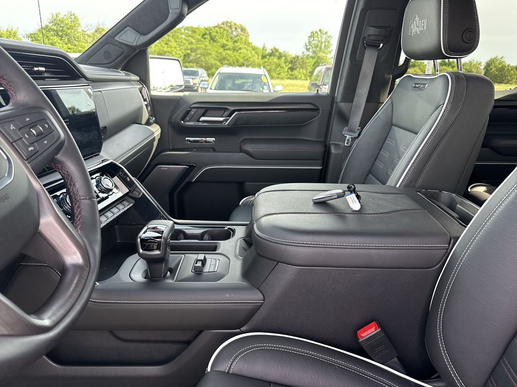 2026 GMC Sierra 1500 AT4X - Photo 13