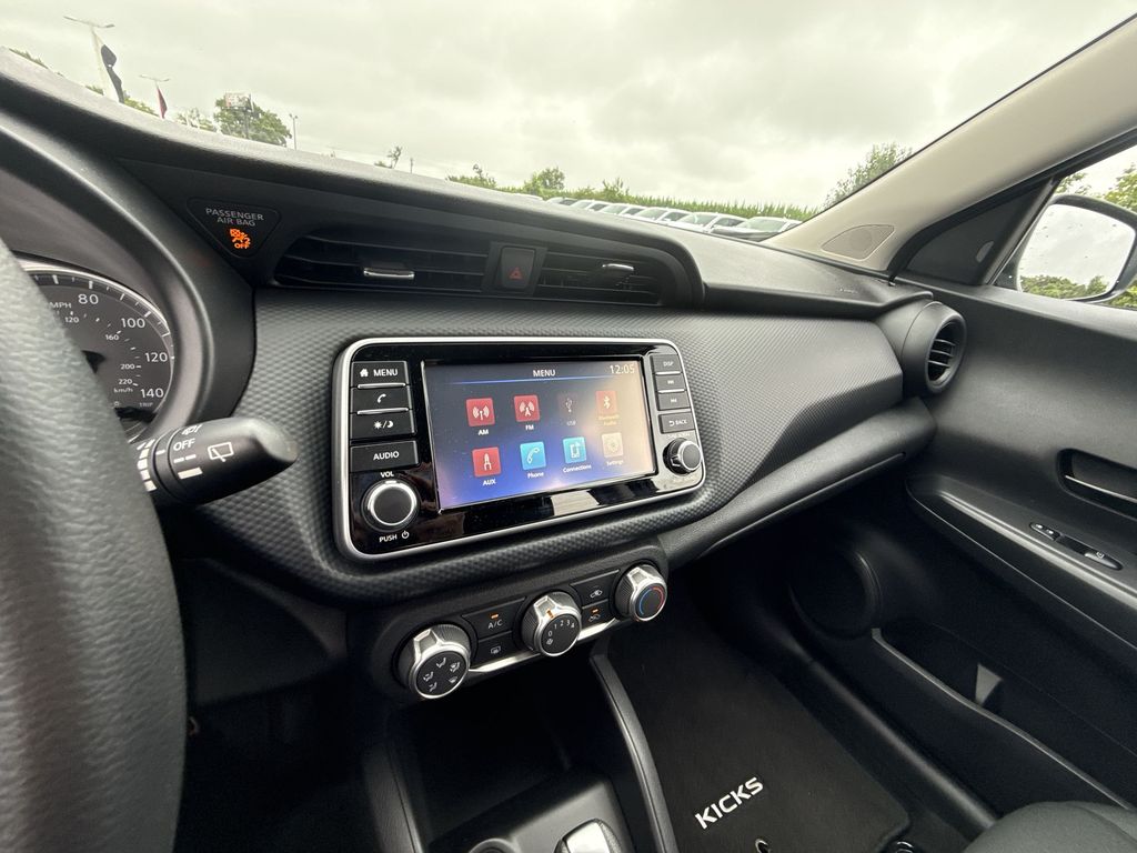 2024 Nissan Kicks S - Photo 19