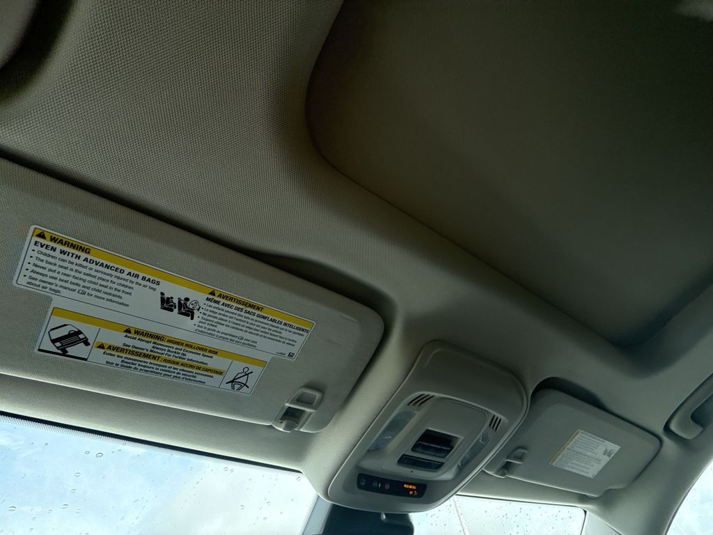 2023 Buick Envision Essence - Photo 25