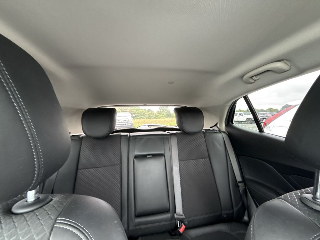 2022 Buick Encore Preferred - Photo 28
