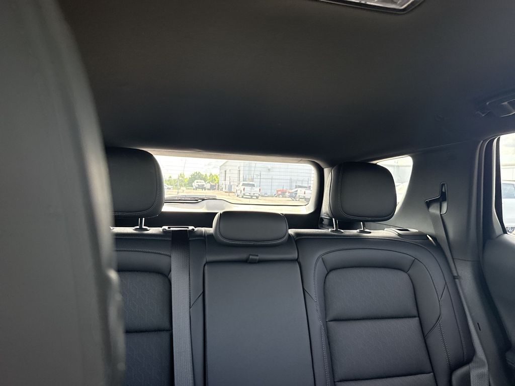 2025 Chevrolet Equinox LT - Photo 32