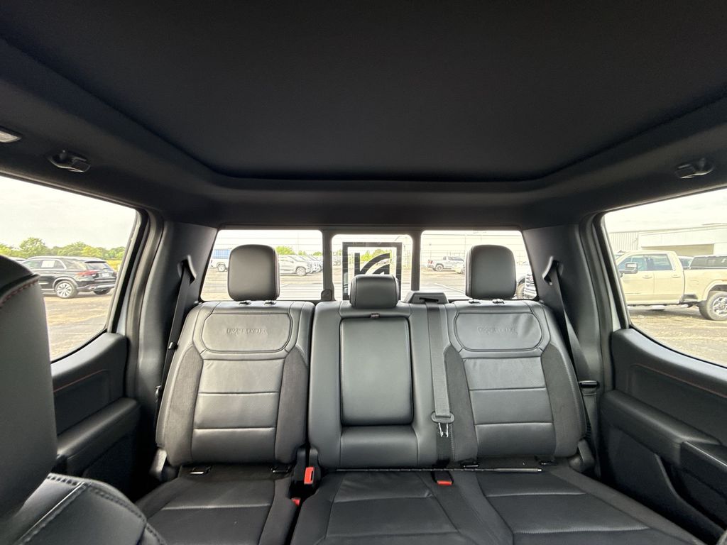 2025 Ford F-150 Raptor - Photo 28