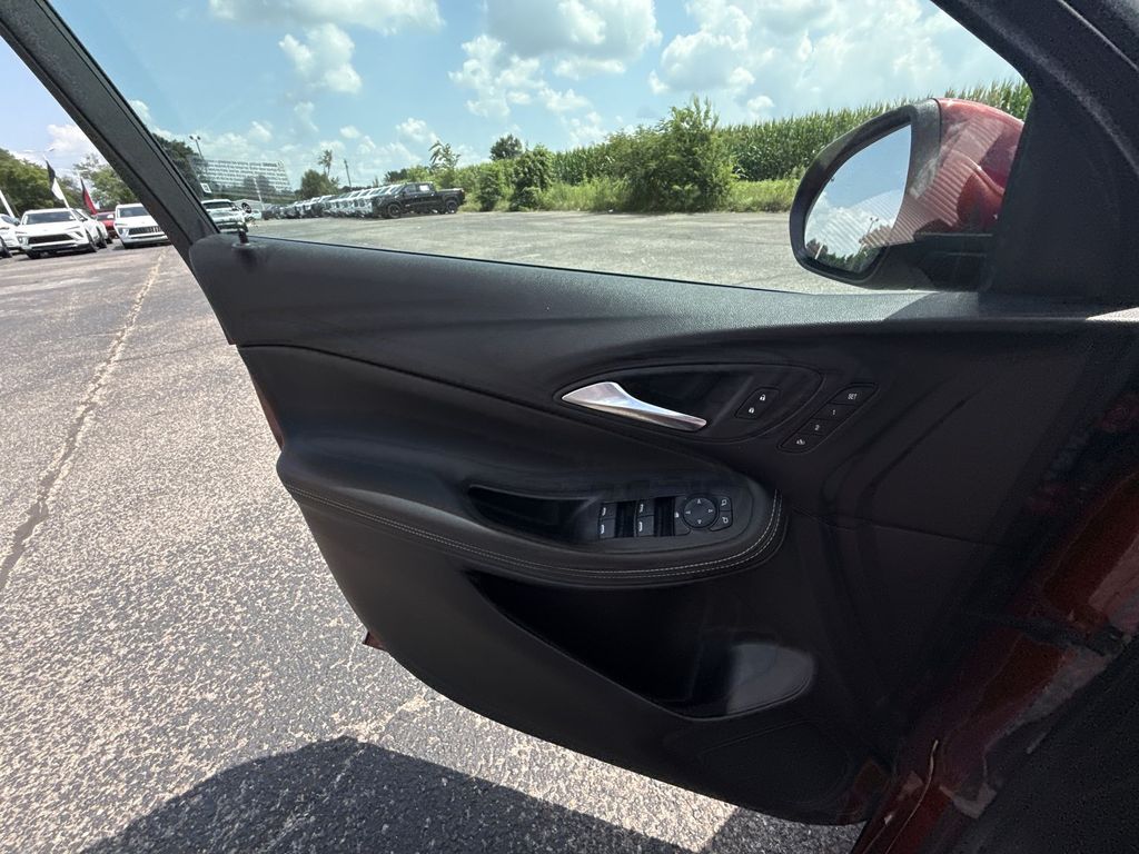 2024 Buick Encore GX Avenir - Photo 29
