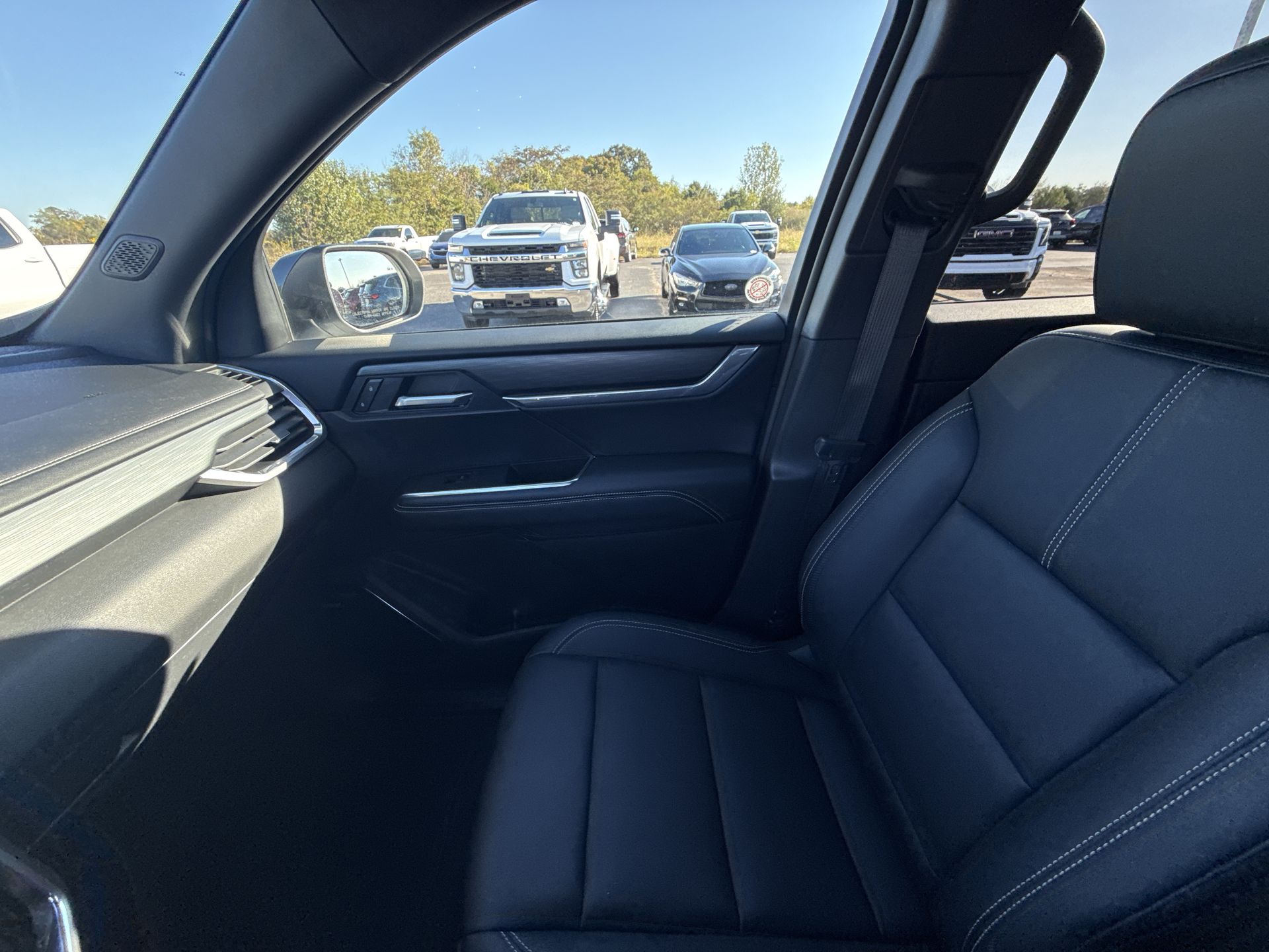 2026 GMC Acadia Elevation - Photo 26