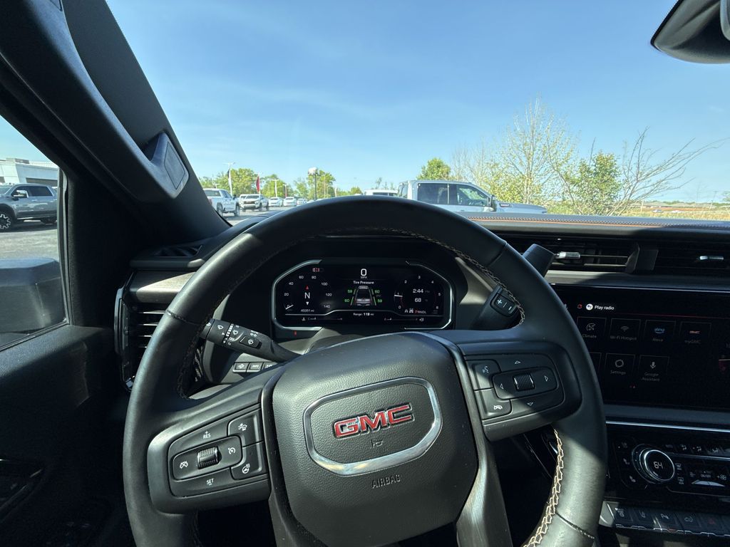 2024 GMC Sierra 2500HD AT4 - Photo 17