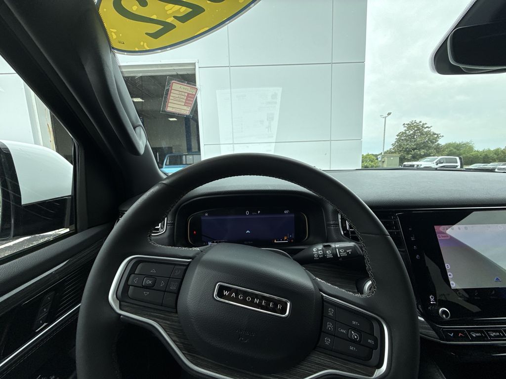 2022 Jeep Wagoneer Series II - Photo 17