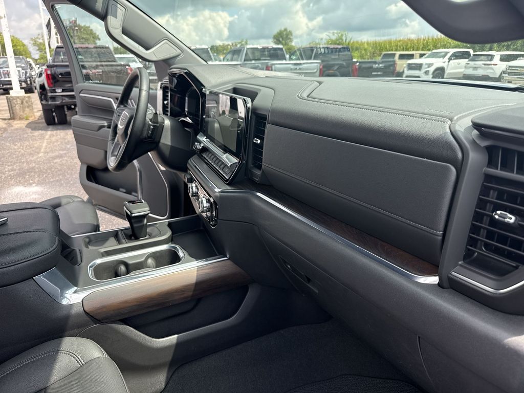 2024 GMC Sierra 1500 SLT - Photo 36