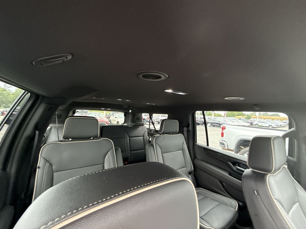 2026 GMC Yukon XL Elevation - Photo 10