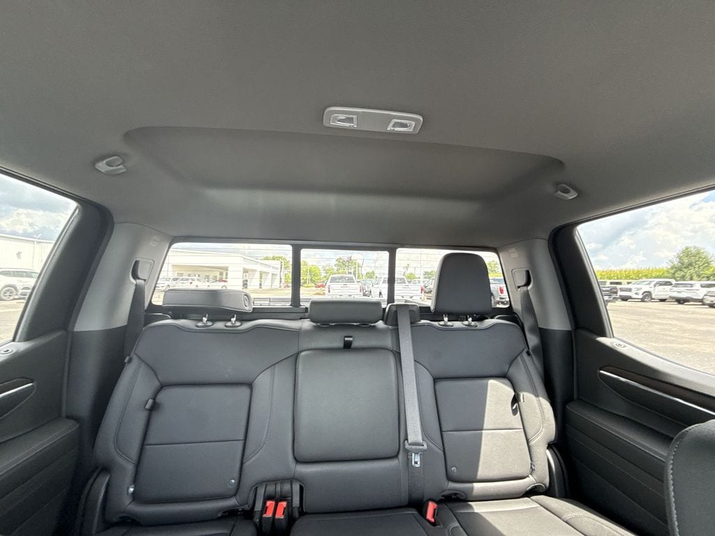 2024 GMC Sierra 1500 SLT - Photo 28