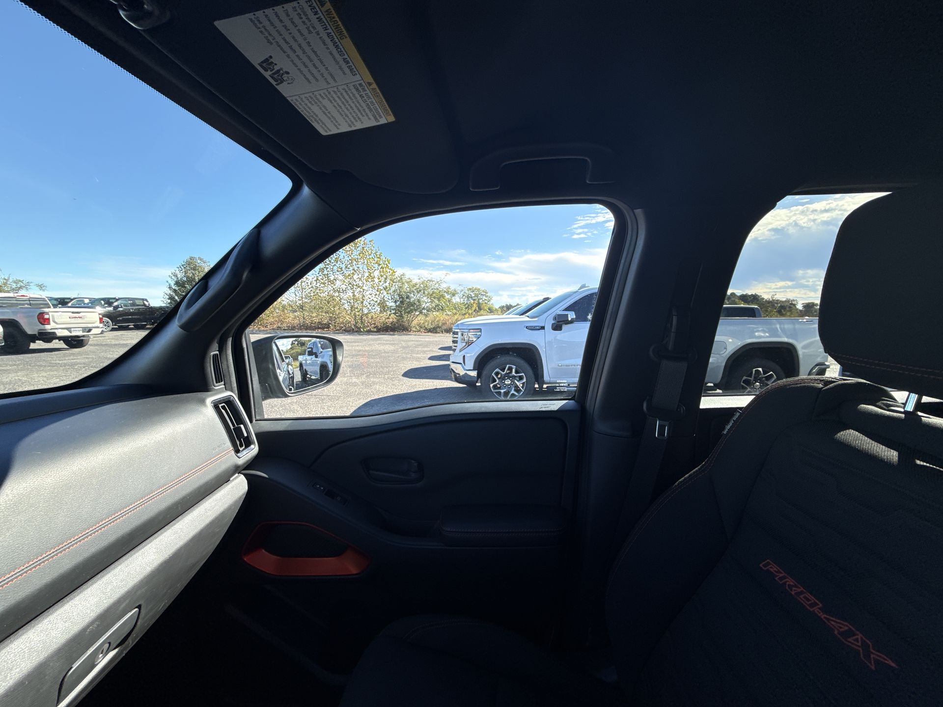 2026 Nissan Frontier PRO-4X - Photo 11