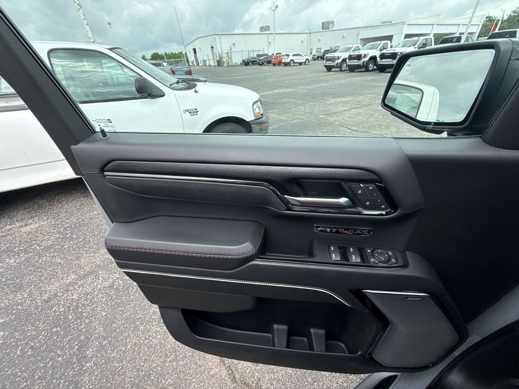 2025 GMC Sierra 1500 AT4X - Photo 29