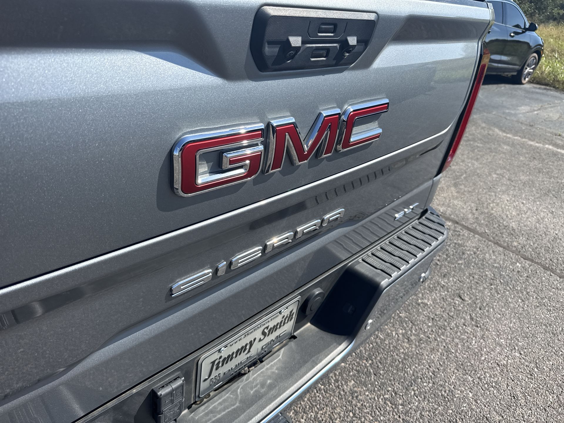 2025 GMC Sierra 1500 SLT - Photo 38
