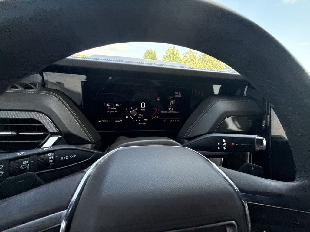 2025 GMC Yukon XL Elevation - Photo 18