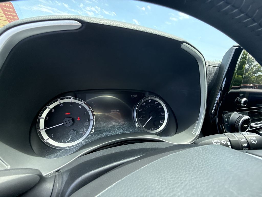 2024 Toyota Highlander LE - Photo 18