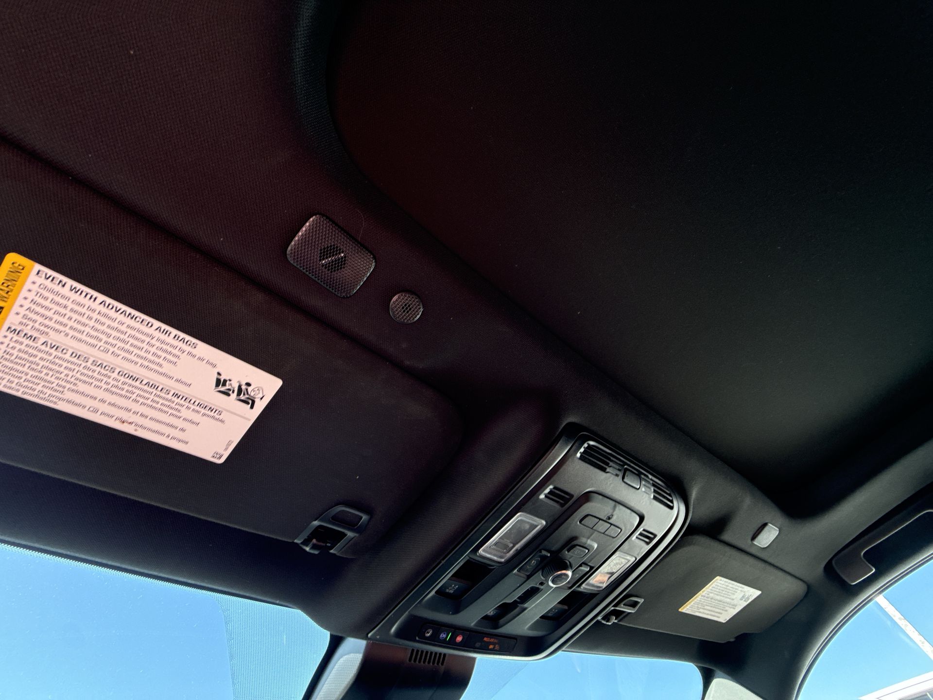 2024 GMC Yukon Denali Ultimate - Photo 25