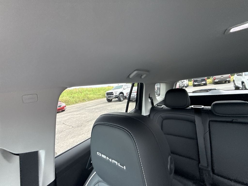 2026 GMC Terrain Denali - Photo 10