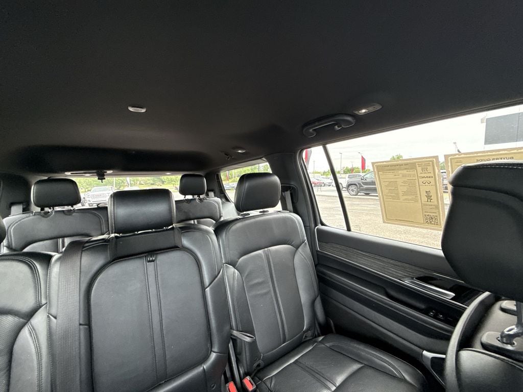 2022 Jeep Wagoneer Series II - Photo 12