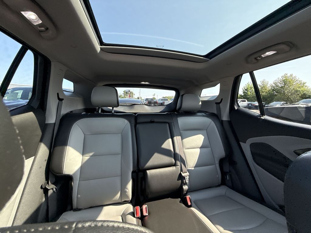 2022 GMC Terrain SLT - Photo 32