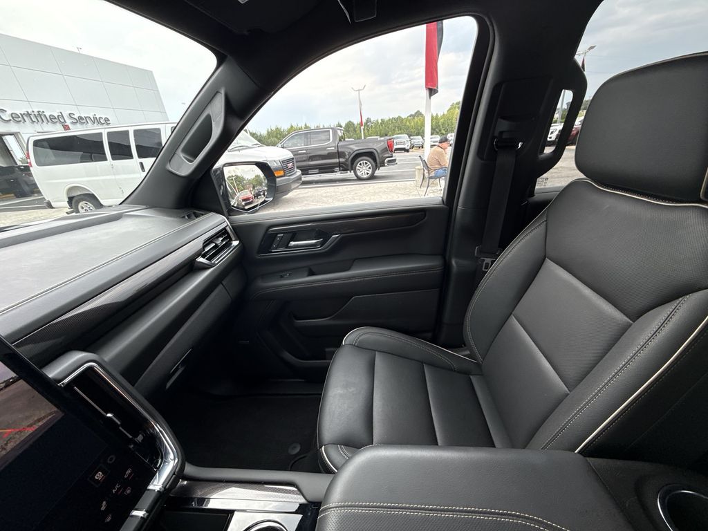 2026 GMC Yukon XL Elevation - Photo 25
