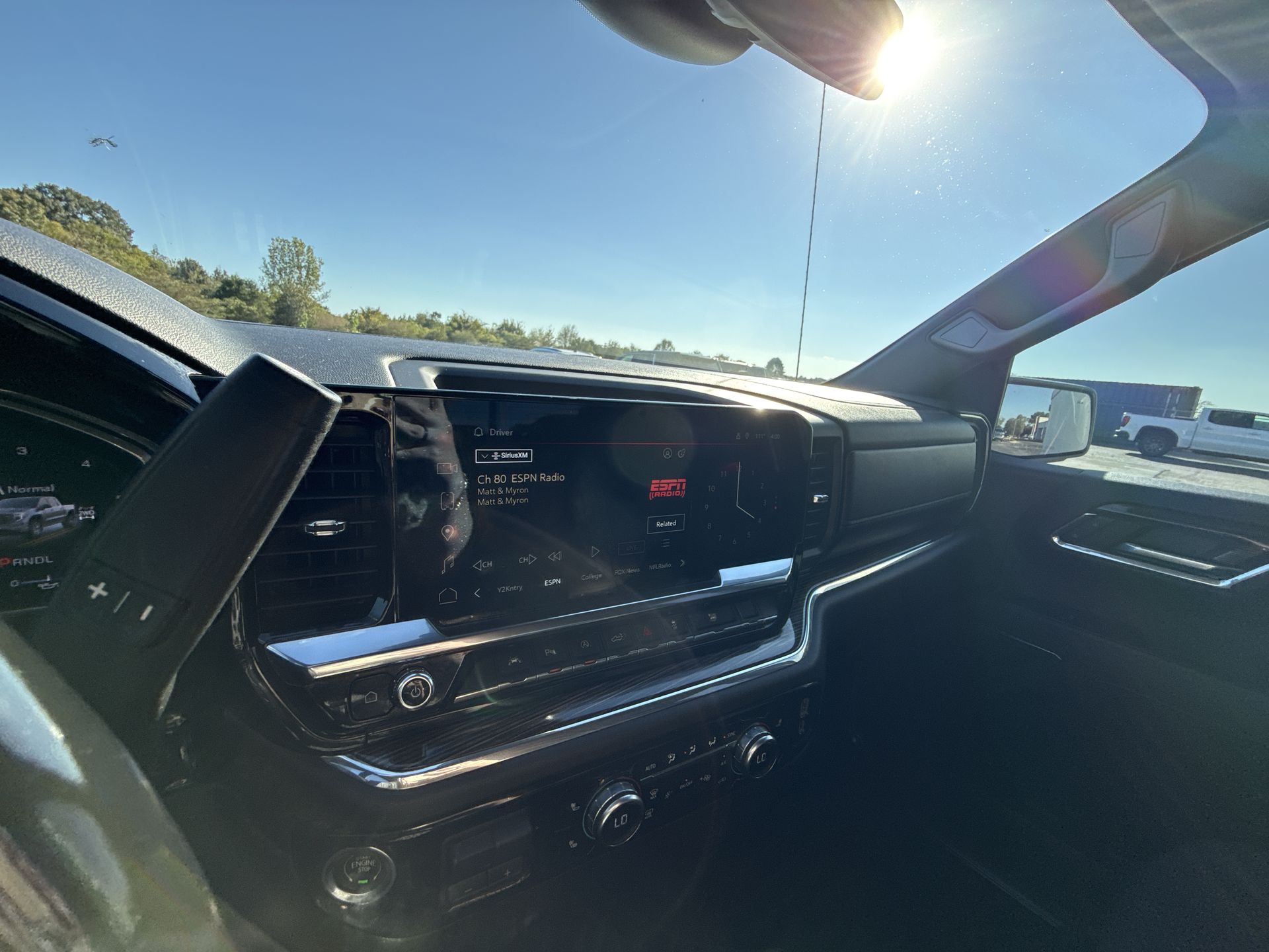 2024 GMC Sierra 1500 SLE - Photo 19
