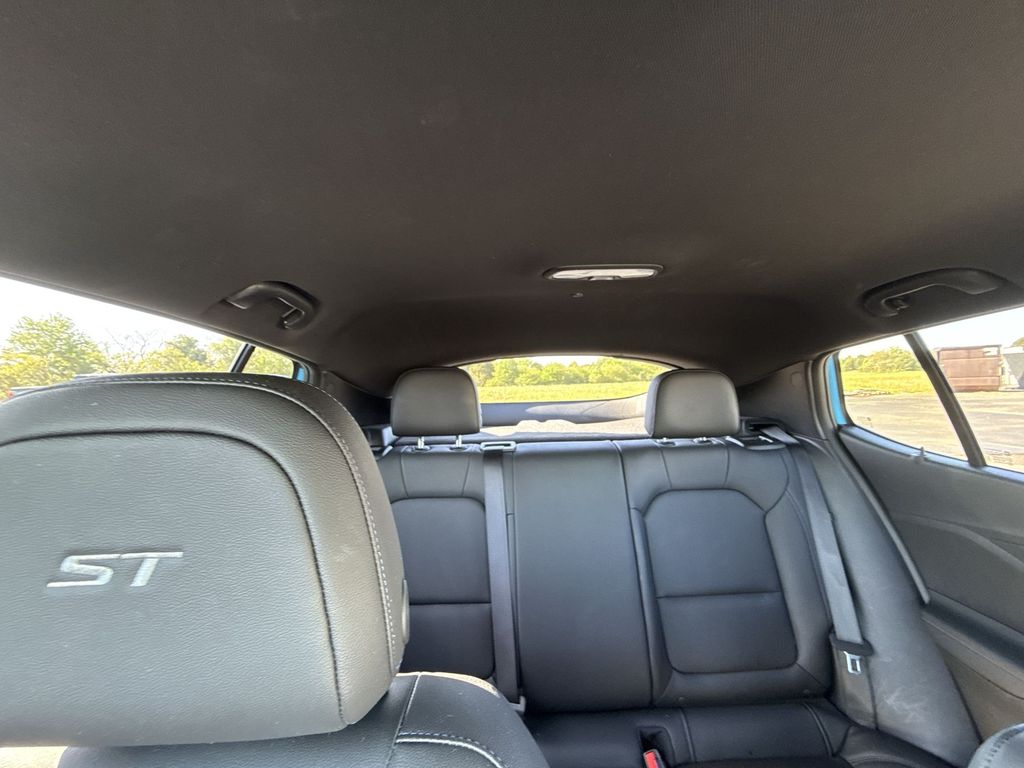2025 Buick Envista Sport Touring - Photo 28