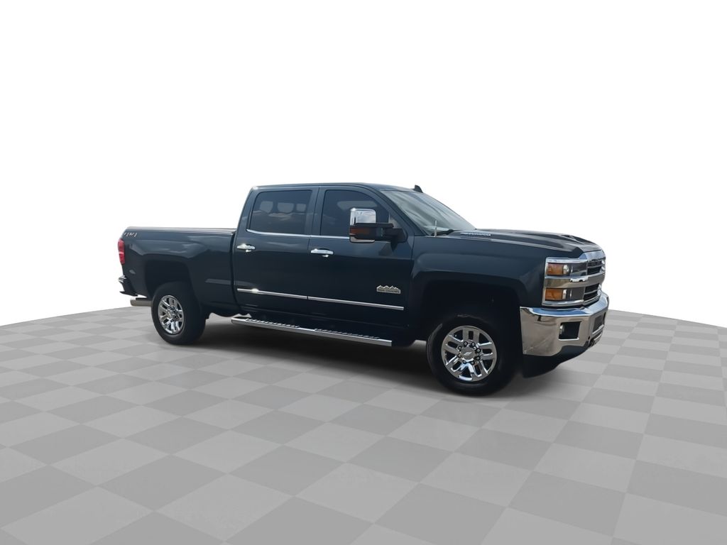 2018 Chevrolet Silverado 3500HD High Country photo 2