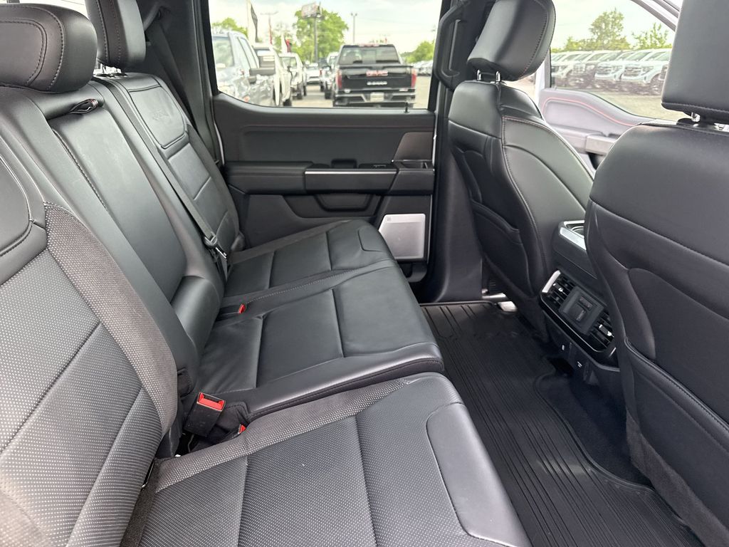 2025 Ford F-150 Raptor - Photo 34