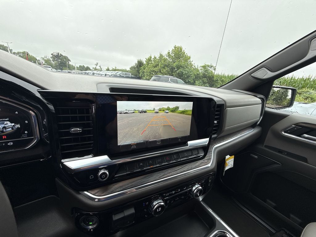 2025 GMC Sierra 1500 SLT - Photo 21