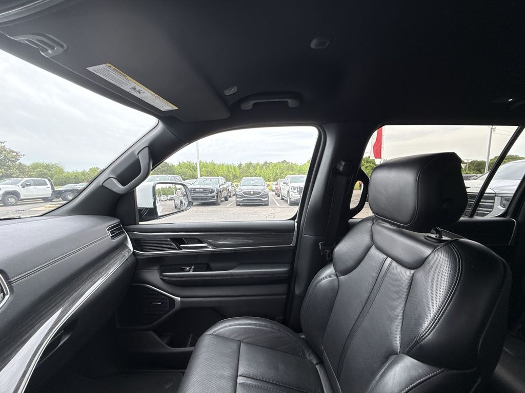 2022 Jeep Wagoneer Series II - Photo 15
