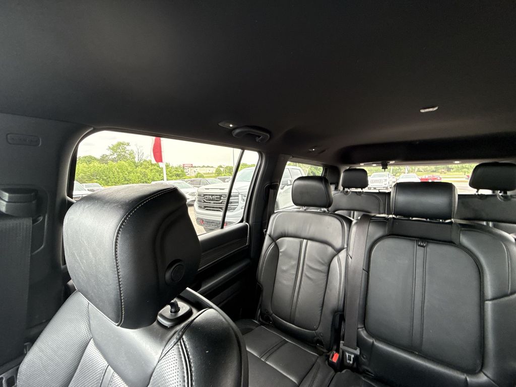 2022 Jeep Wagoneer Series II - Photo 10