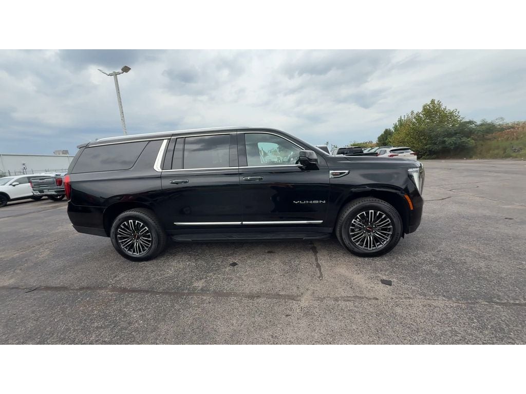 2026 GMC Yukon XL Elevation - Photo 8