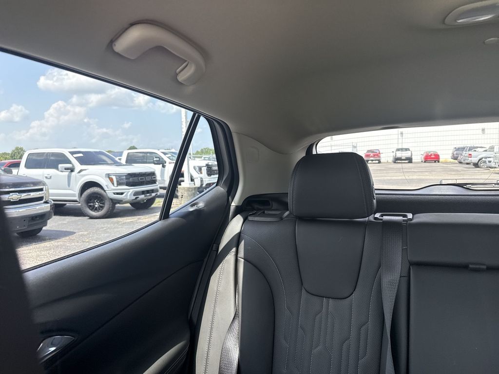 2024 Buick Encore GX Avenir - Photo 10
