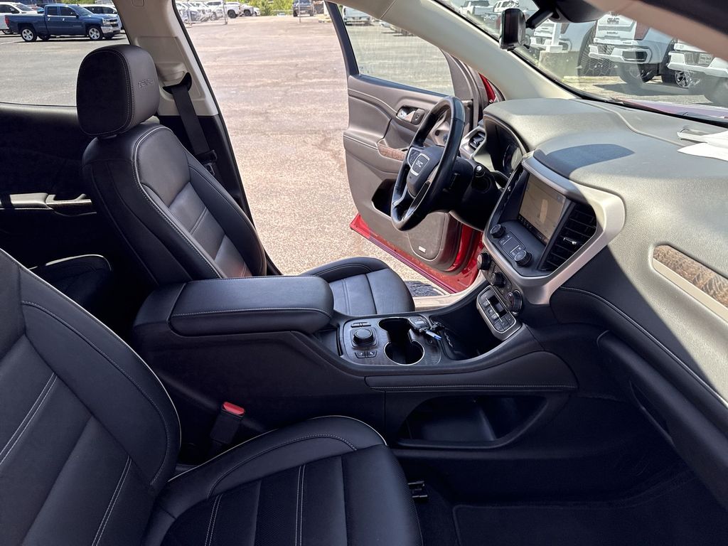 2021 GMC Acadia Denali - Photo 35