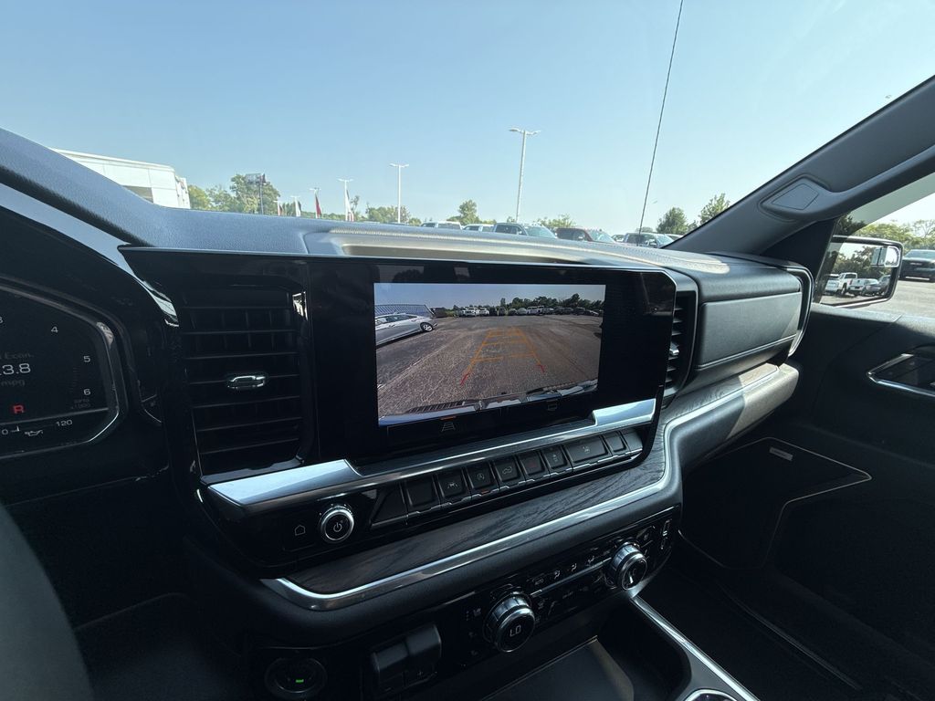 2025 GMC Sierra 1500 SLT - Photo 21
