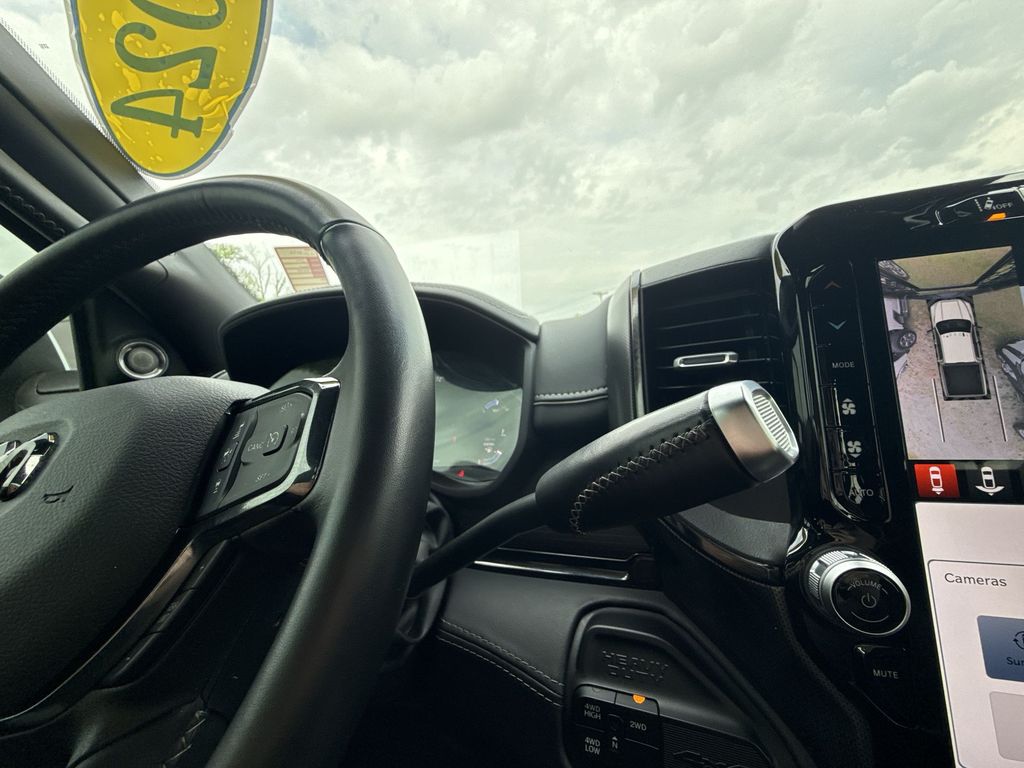 2024 RAM Ram 3500 Pickup Limited - Photo 22