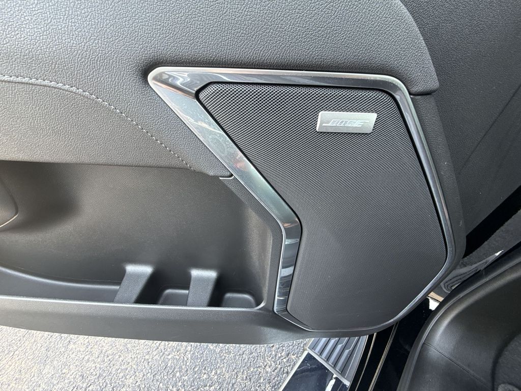 2025 GMC Sierra 1500 SLT - Photo 31