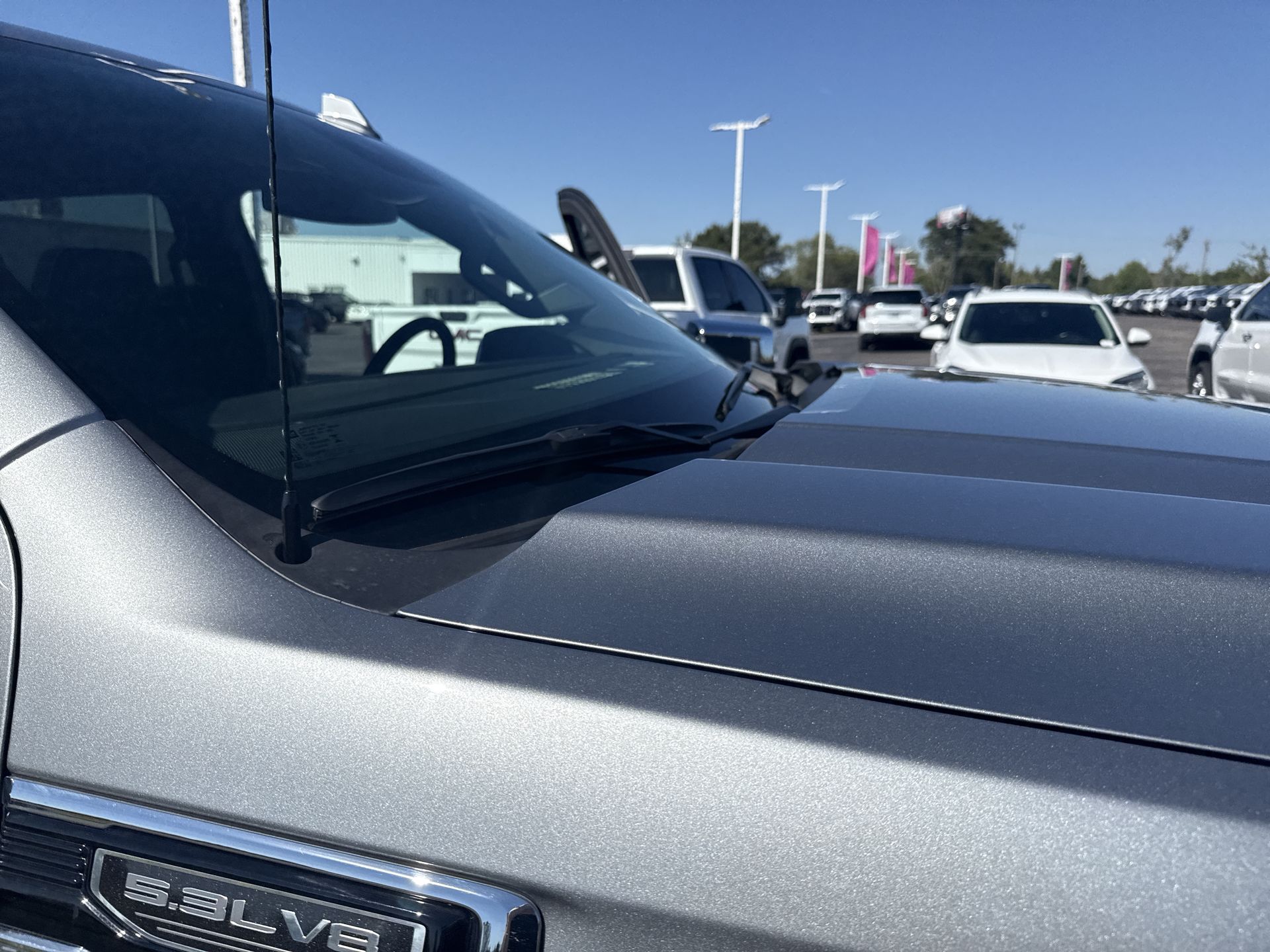 2025 GMC Sierra 1500 SLT - Photo 37