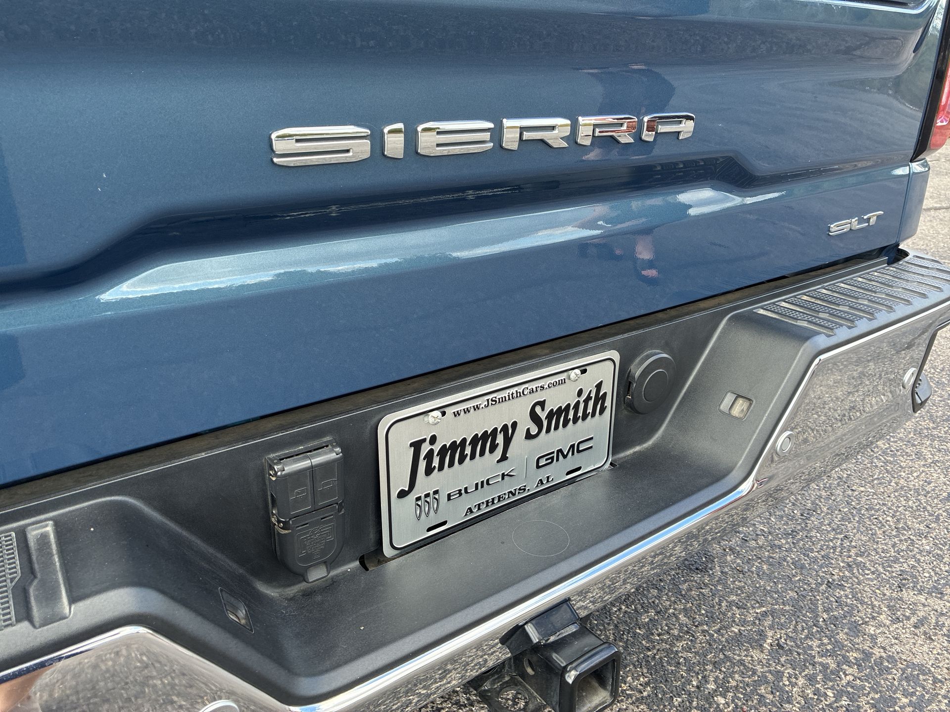 2024 GMC Sierra 1500 SLT - Photo 38