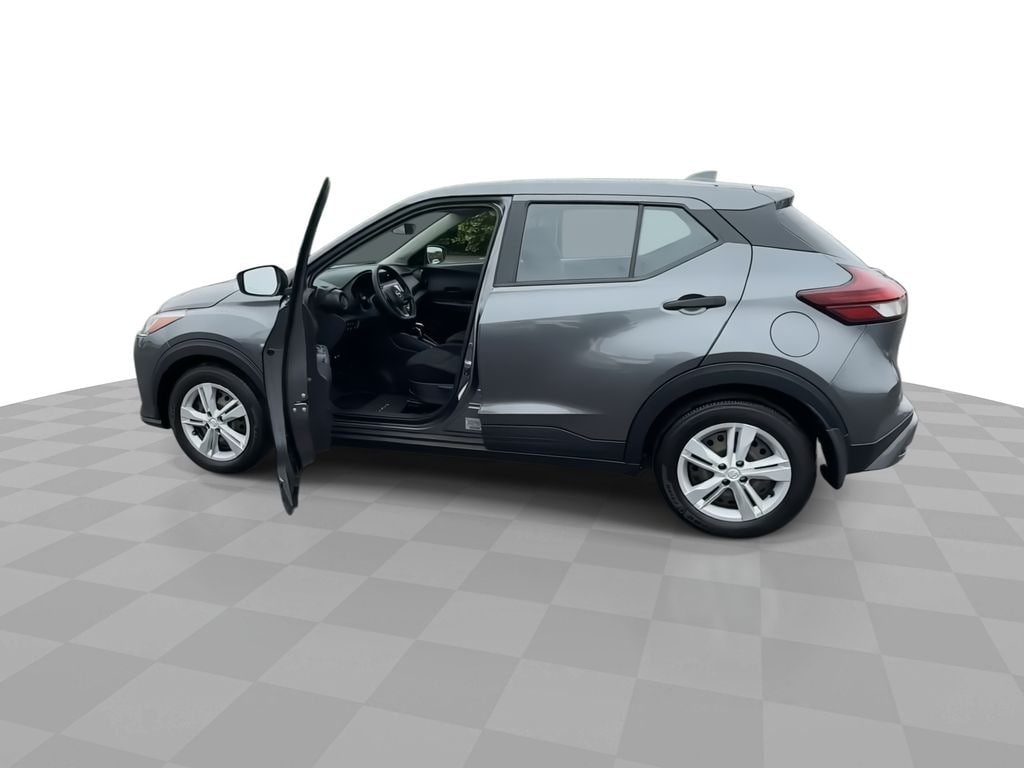 2024 Nissan Kicks S - Photo 5