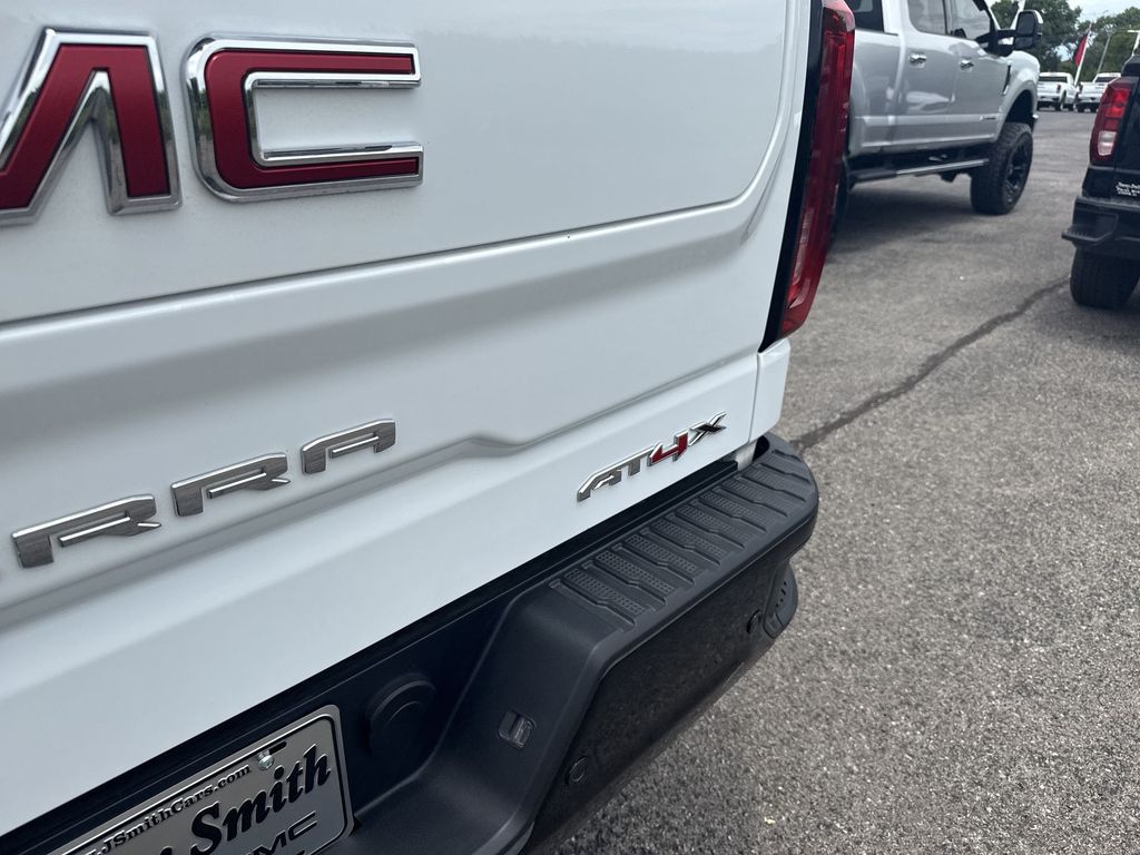 2026 GMC Sierra 1500 AT4X - Photo 39